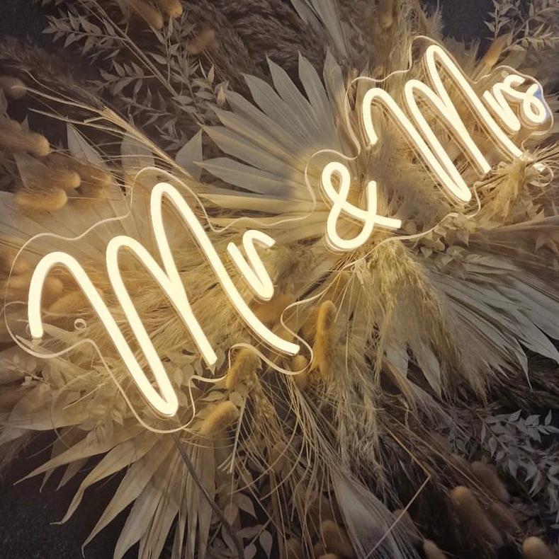 MR & MRS Wedding Neon Sign