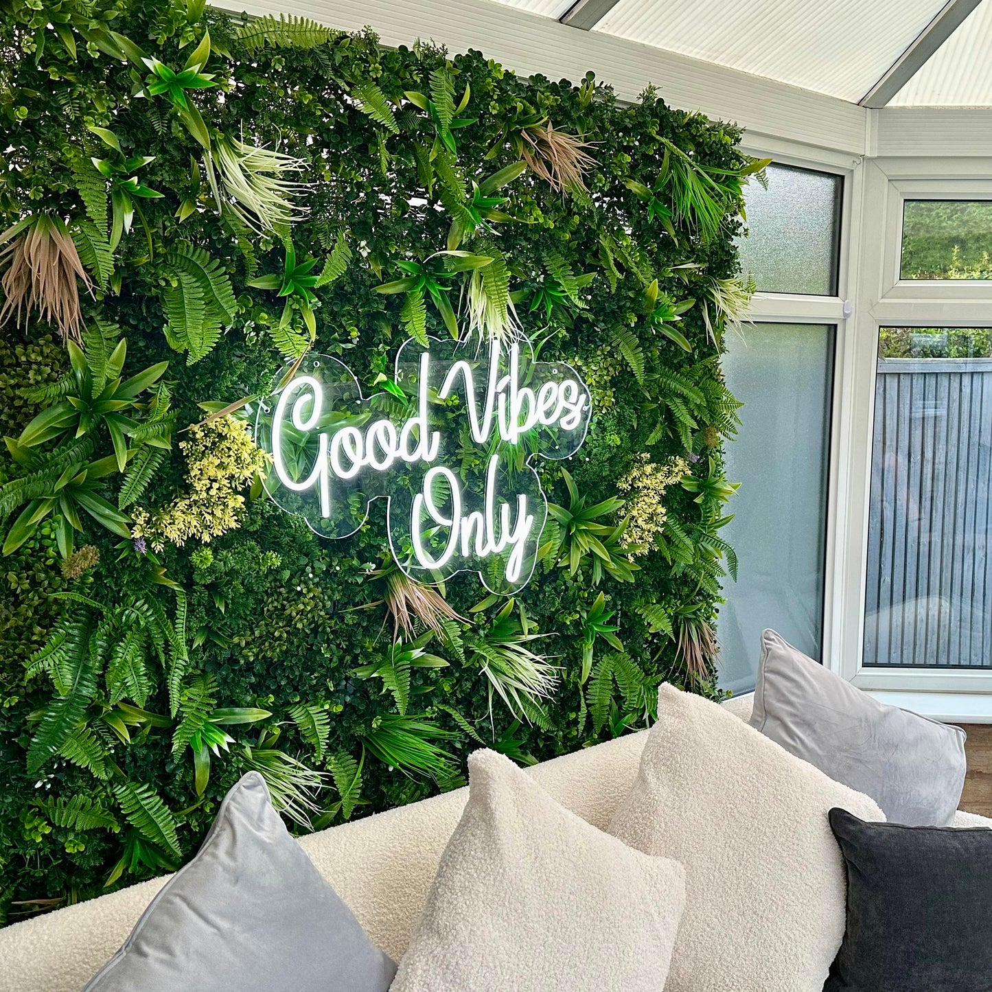 Good Vibes Only